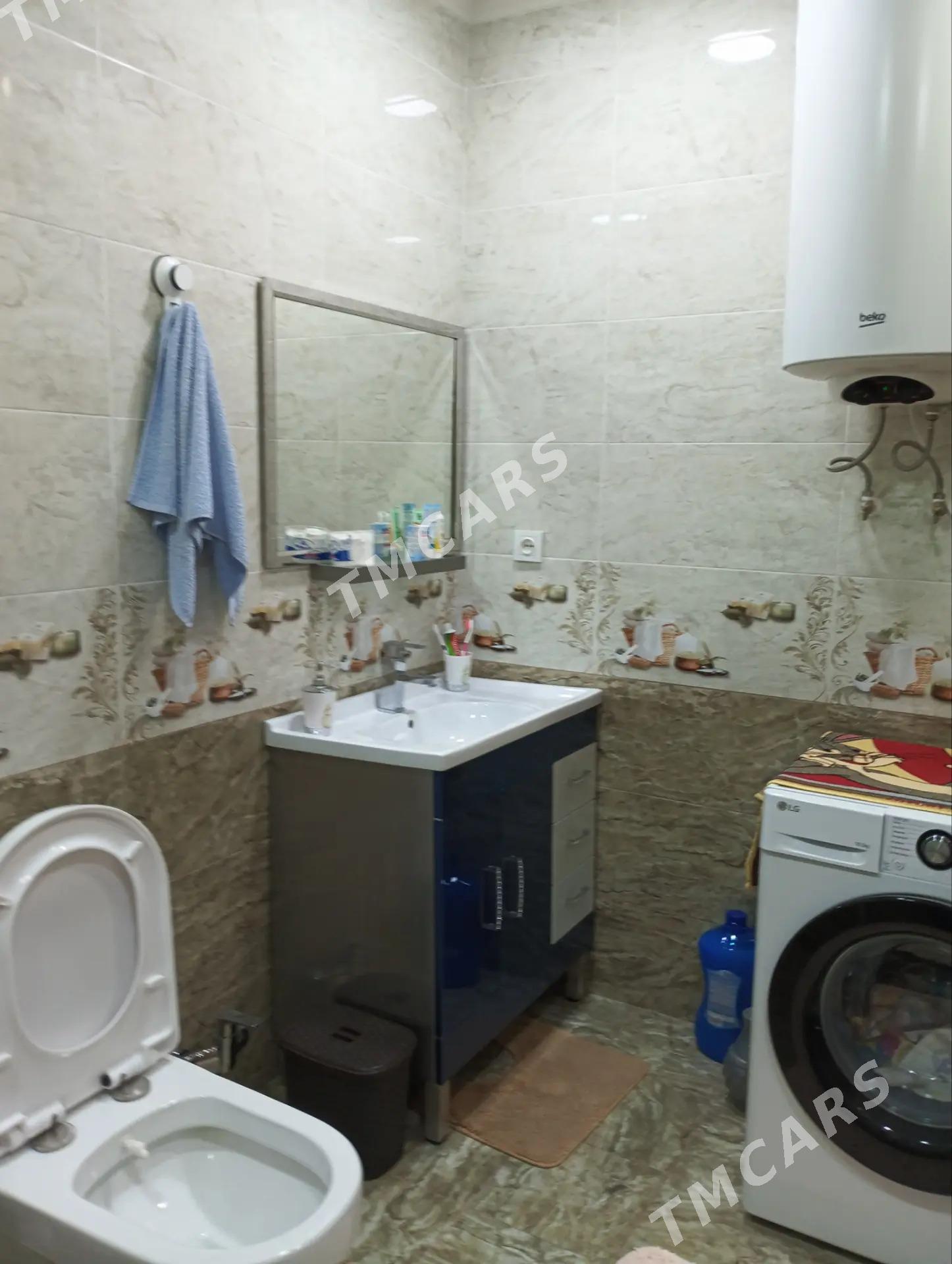 ПРОДАЕТСЯ КВАРТИРА!  69 КВАРТАЛ, - Türkmenbaşy - img 3
