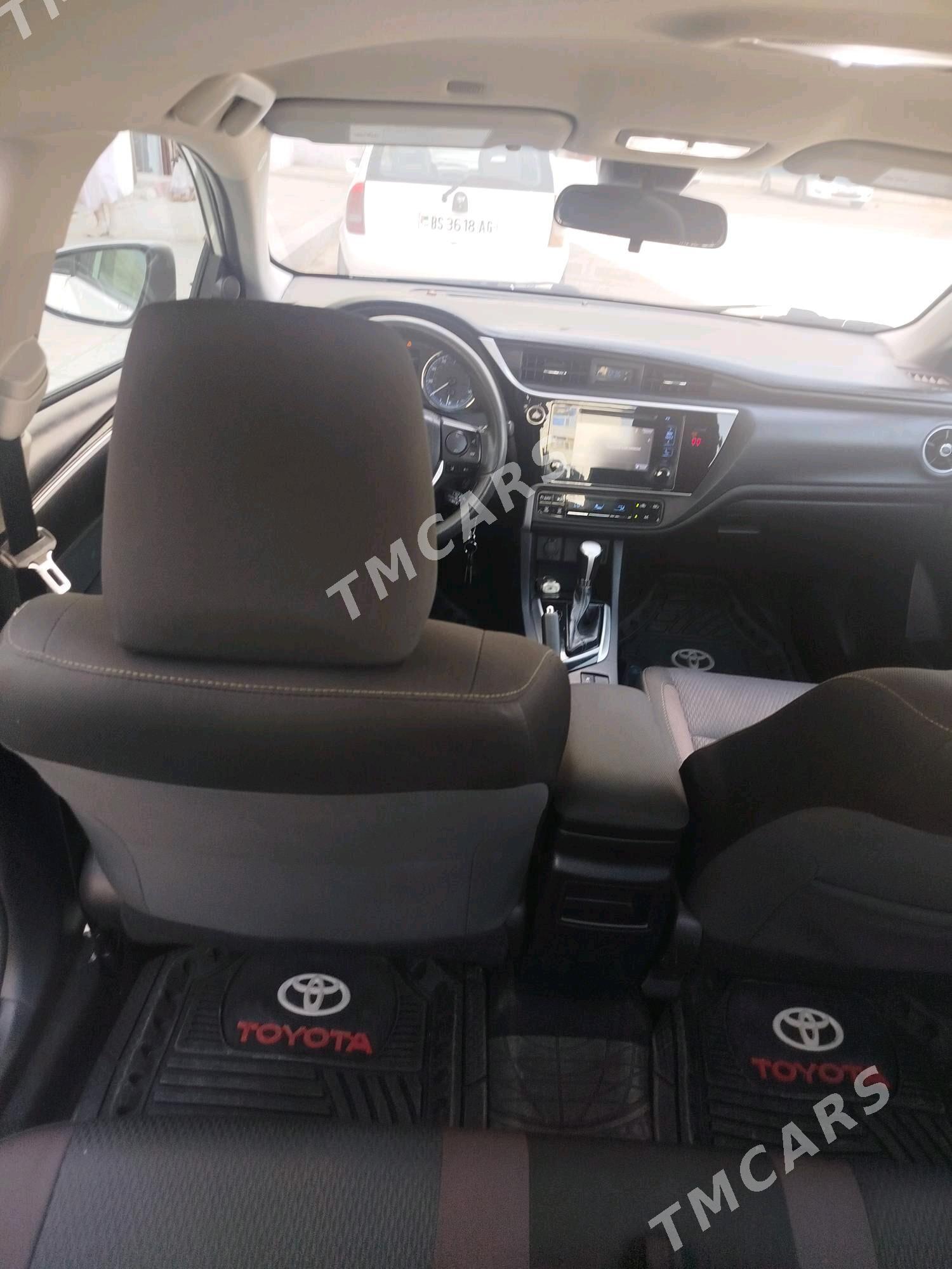 Toyota Corolla 2018 - 210 000 TMT - Atatürk köç. - img 9