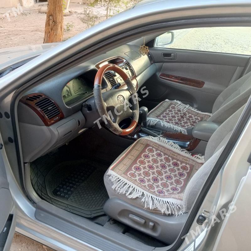 Toyota Camry 2002 - 145 000 TMT - Сейди - img 4