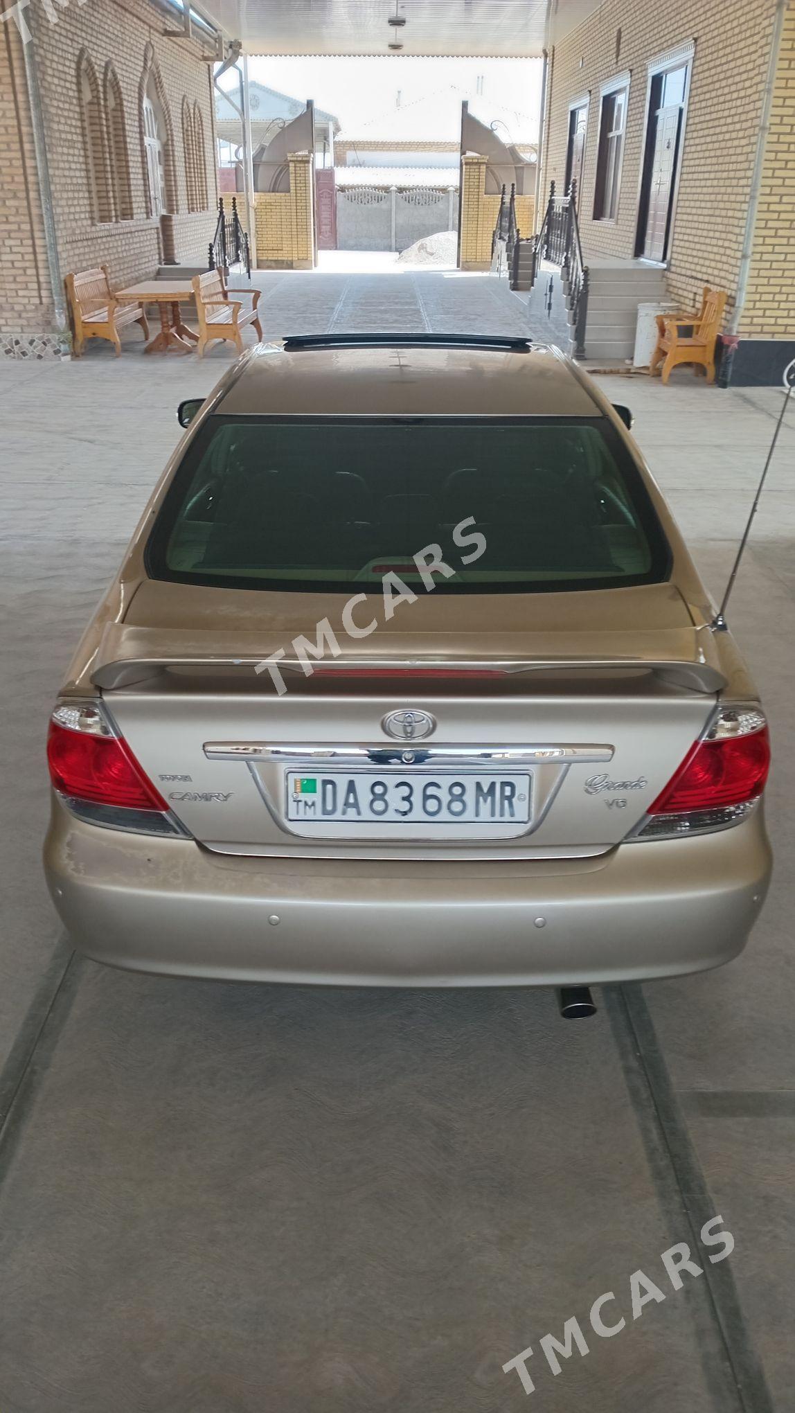 Toyota Camry 2005 - 213 000 TMT - Mary - img 3