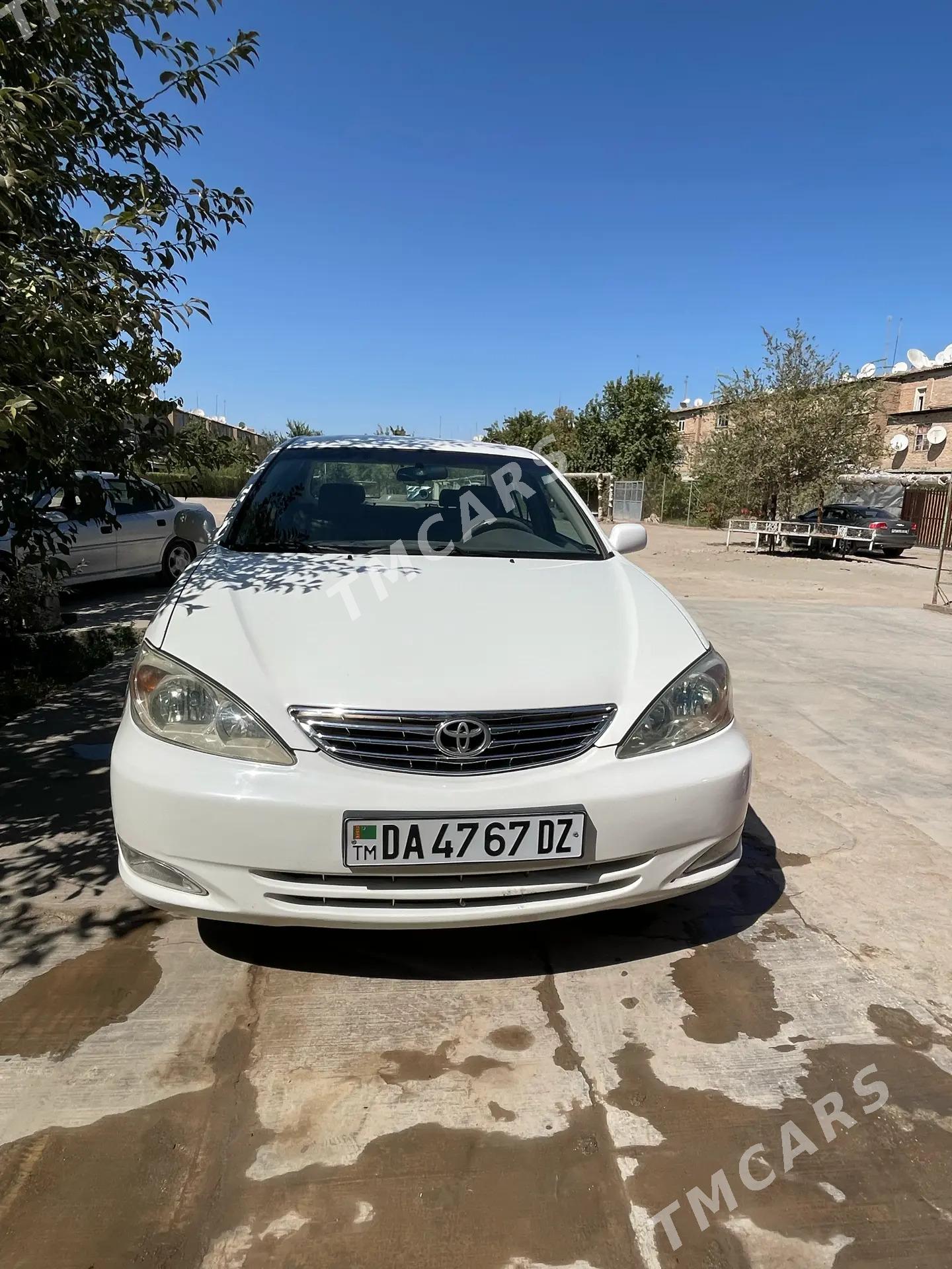 Toyota Camry 2003 - 170 000 TMT - Дашогуз - img 4