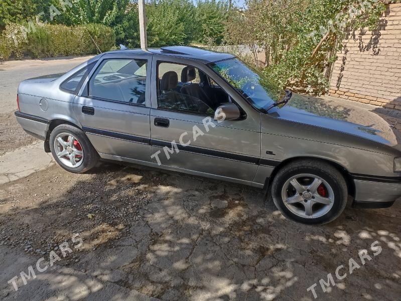 Opel Vectra 1993 - 40 000 TMT - Дянев - img 4