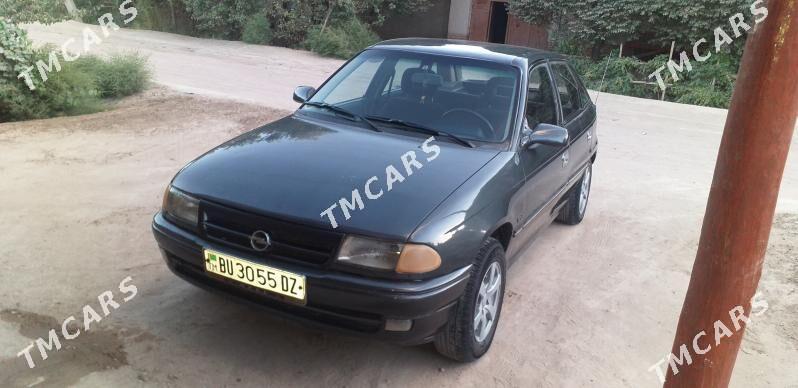 Opel Astra 1992 - 40 000 TMT - Гурбансолтан Едже - img 5