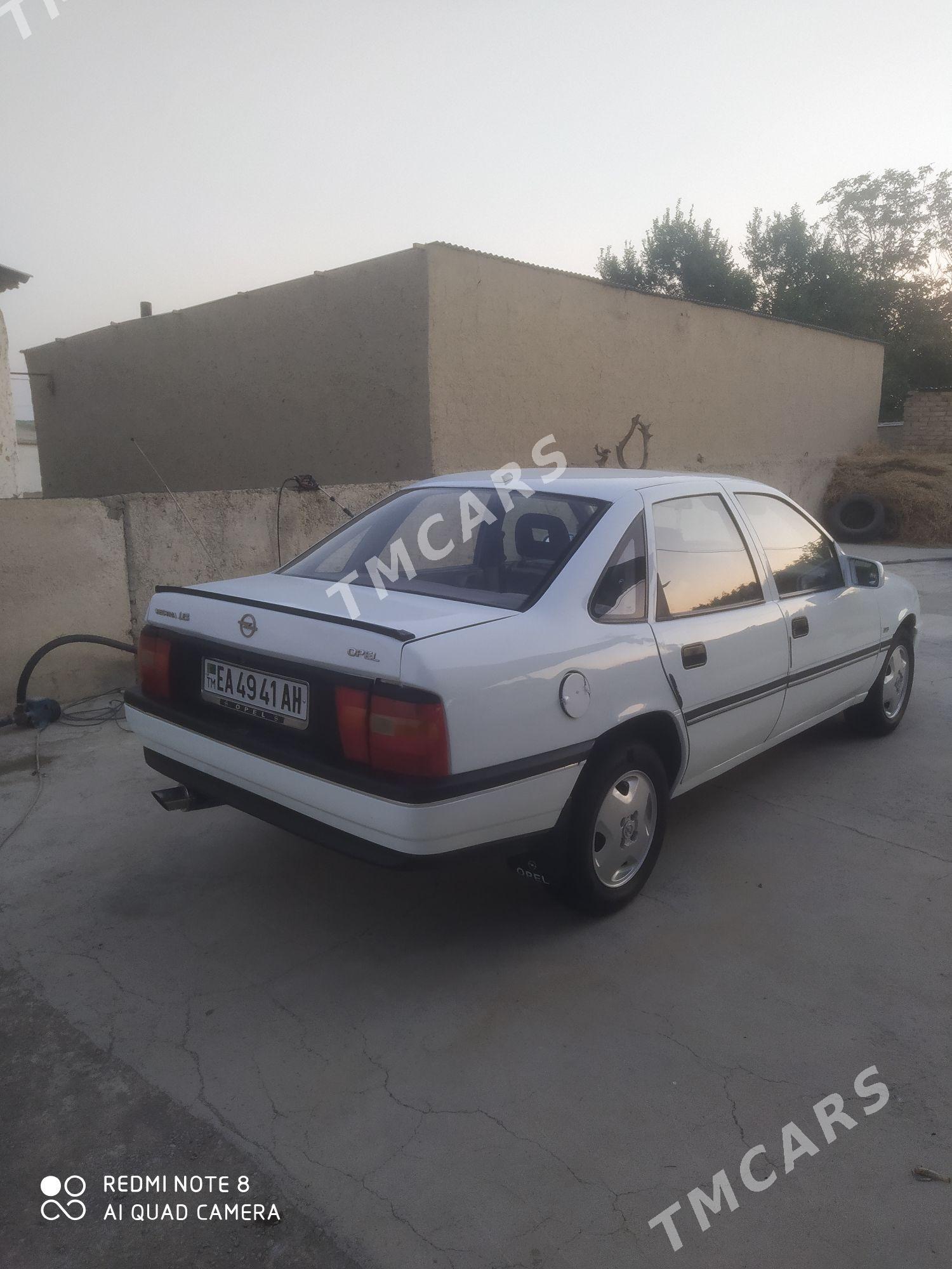 Opel Vectra 1990 - 35 000 TMT - Bäherden - img 2