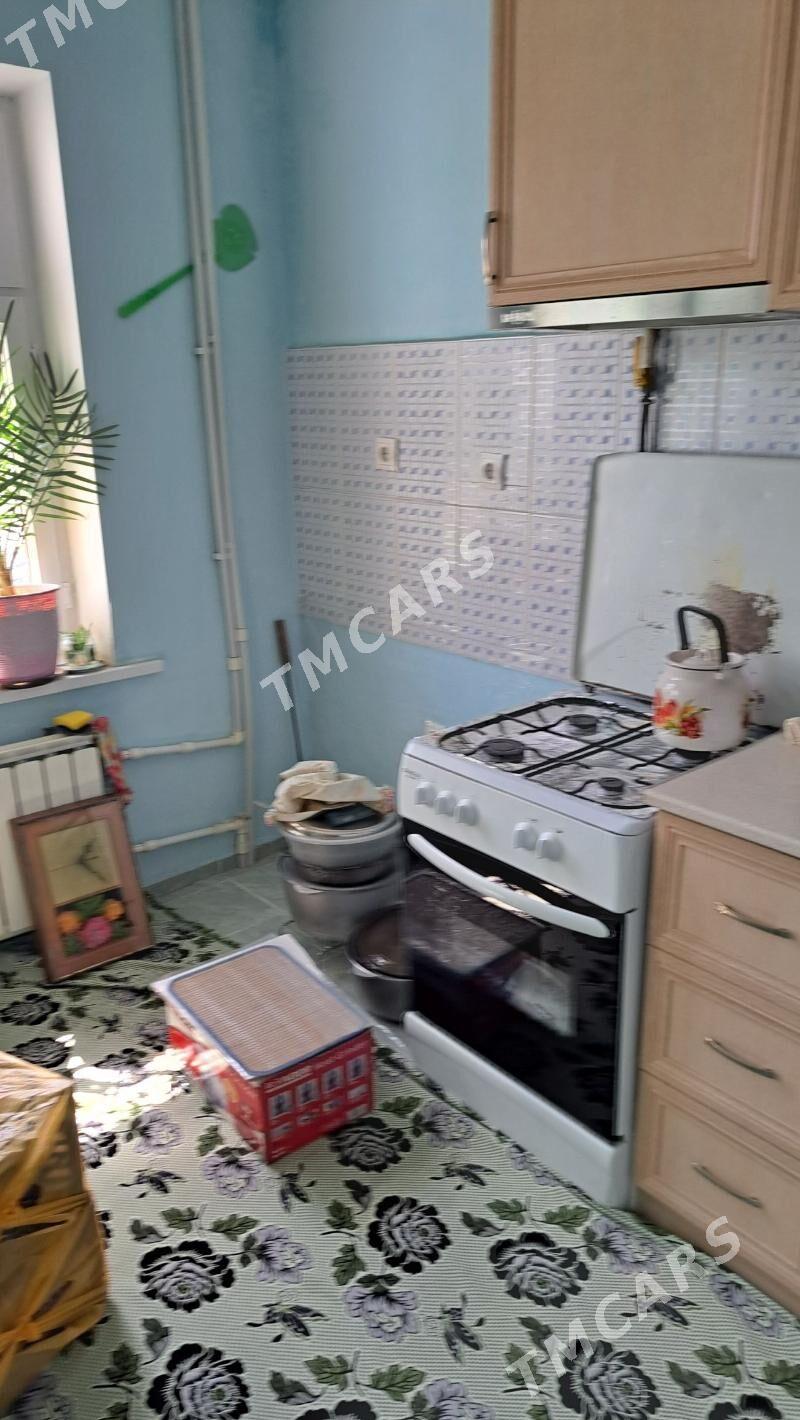 Продаётся мир7/3 3 ком 5 этаж - Parahat 7 - img 4