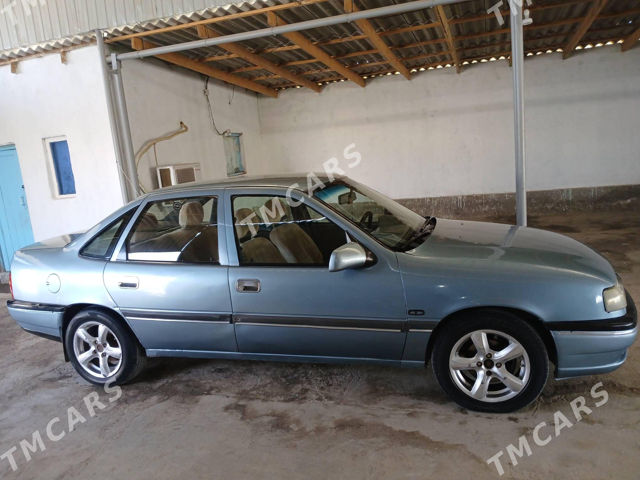 Opel Vectra 1989 - 35 000 TMT - Койтендаг - img 2