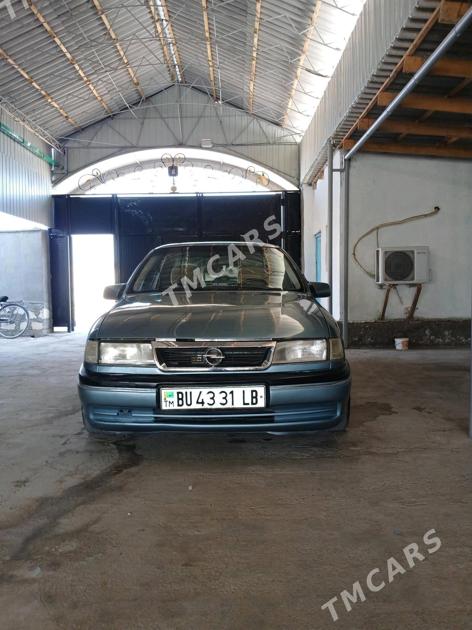 Opel Vectra 1989 - 35 000 TMT - Койтендаг - img 14