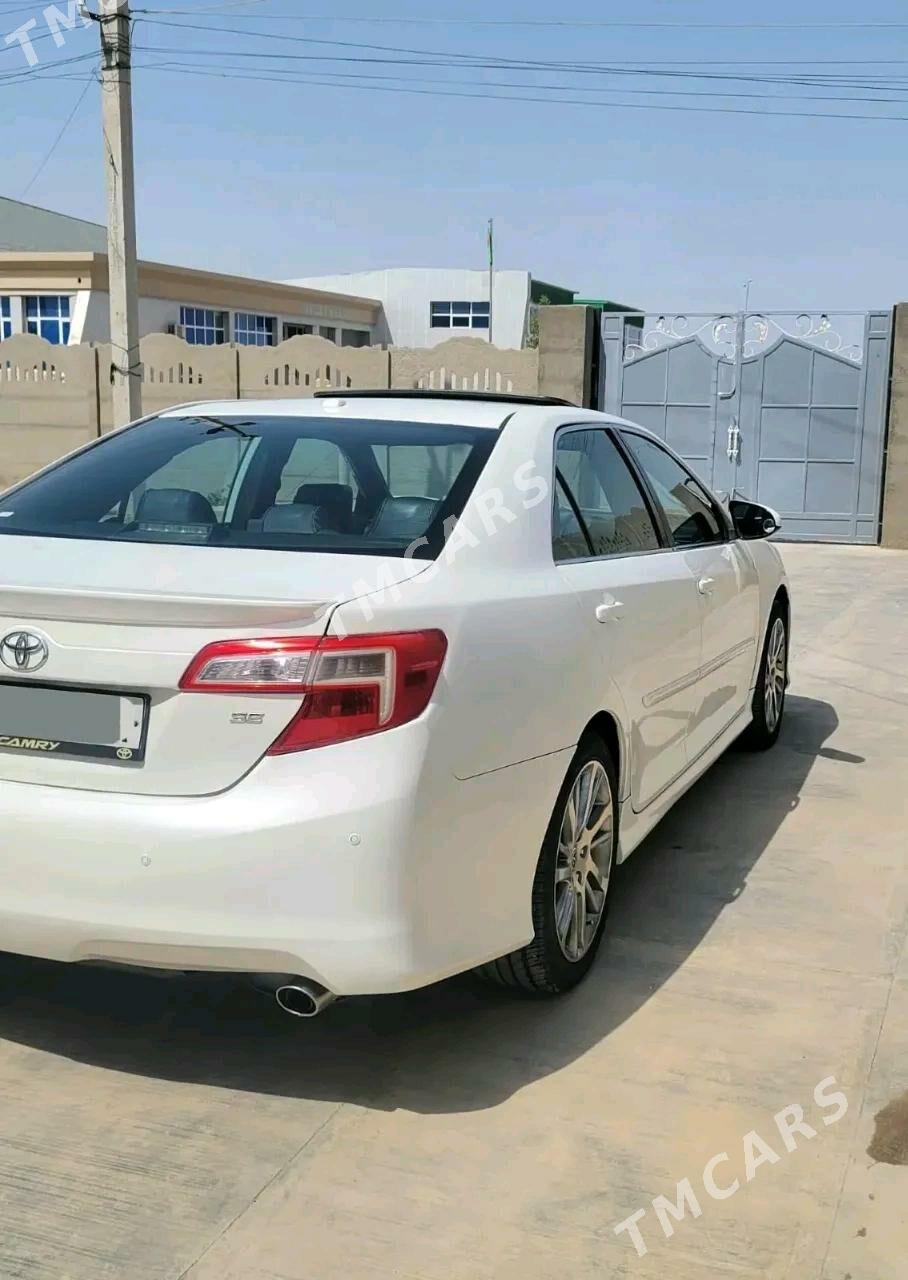 Toyota Camry 2012 - 190 000 TMT - Мургап - img 4