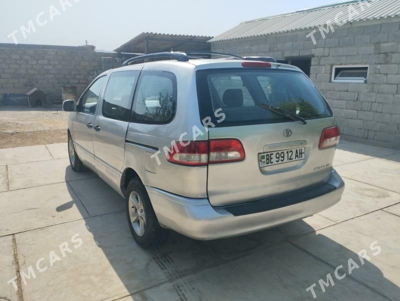 Toyota Sienna 2003 - 150 000 TMT - Бахарден - img 2