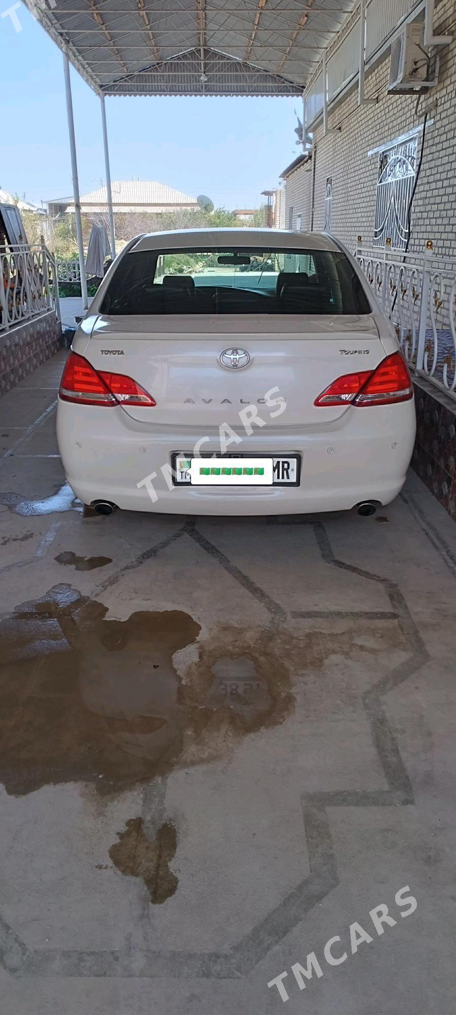 Toyota Avalon 2005 - 185 000 TMT - Векильбазар - img 3