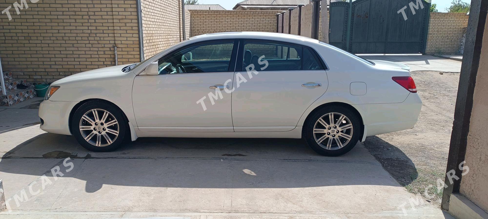 Toyota Avalon 2005 - 185 000 TMT - Векильбазар - img 4