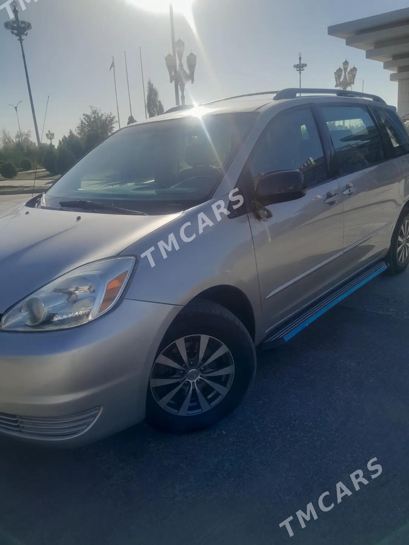 Toyota Sienna 2005 - 240 000 TMT - Daşoguz - img 8