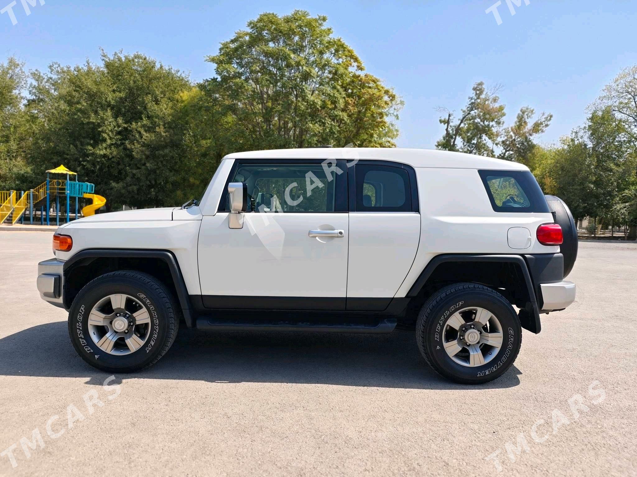Toyota FJ Cruiser 2007 - 500 000 TMT - Ашхабад - img 3