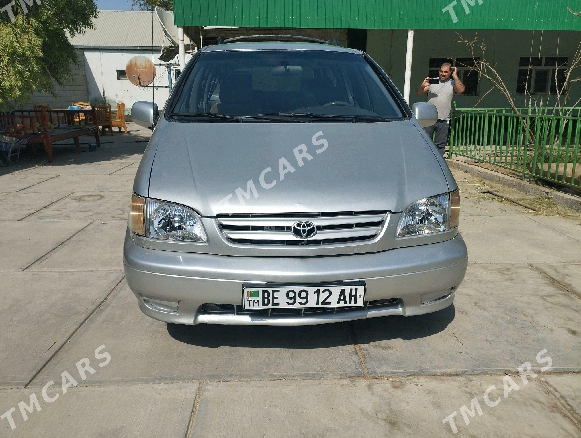 Toyota Sienna 2003 - 150 000 TMT - Бахарден - img 8