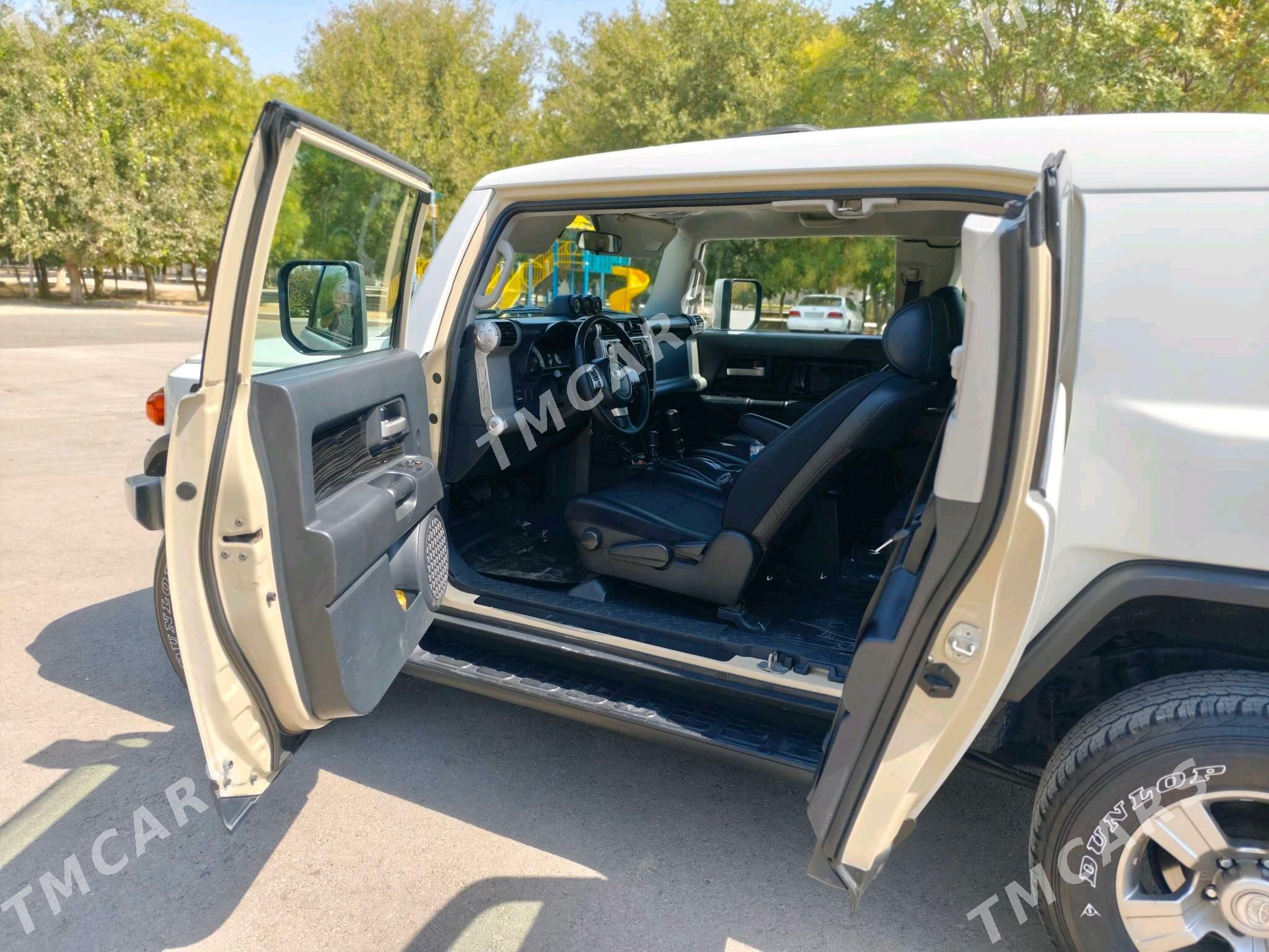 Toyota FJ Cruiser 2007 - 500 000 TMT - Ашхабад - img 9
