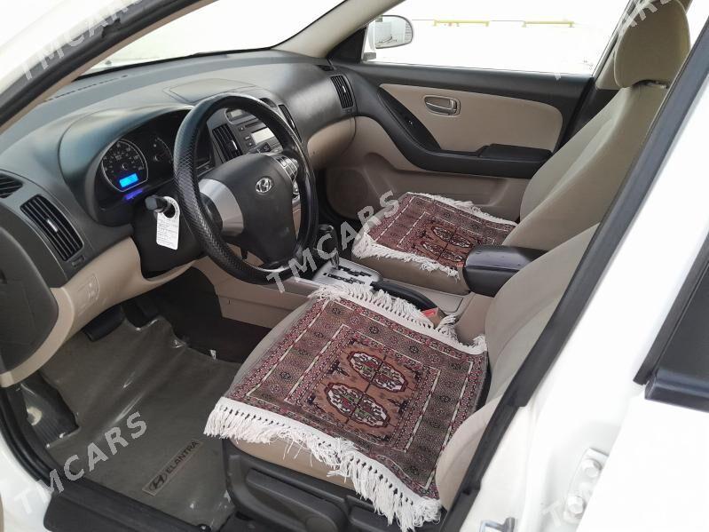 Hyundai Elantra 2009 - 135 000 TMT - 10 мкр - img 7