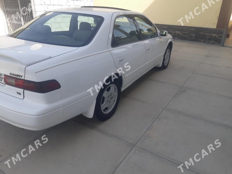Toyota Camry 1999 - 132 000 TMT - Ашхабад - img 2