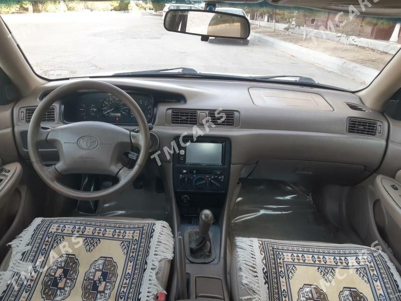 Toyota Camry 1999 - 132 000 TMT - Ашхабад - img 5