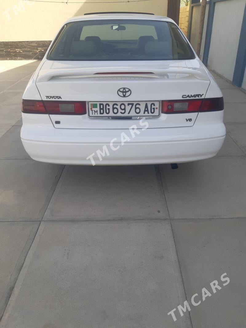 Toyota Camry 1999 - 132 000 TMT - Ашхабад - img 7