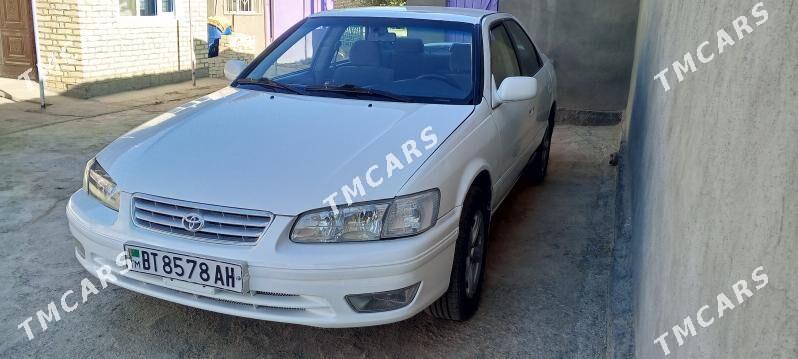 Toyota Camry 2001 - 105 000 TMT - Бабадайхан - img 3
