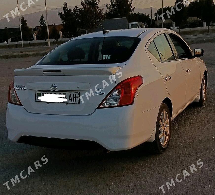 Nissan Versa 2017 - 130 000 TMT - Гёкдепе - img 2