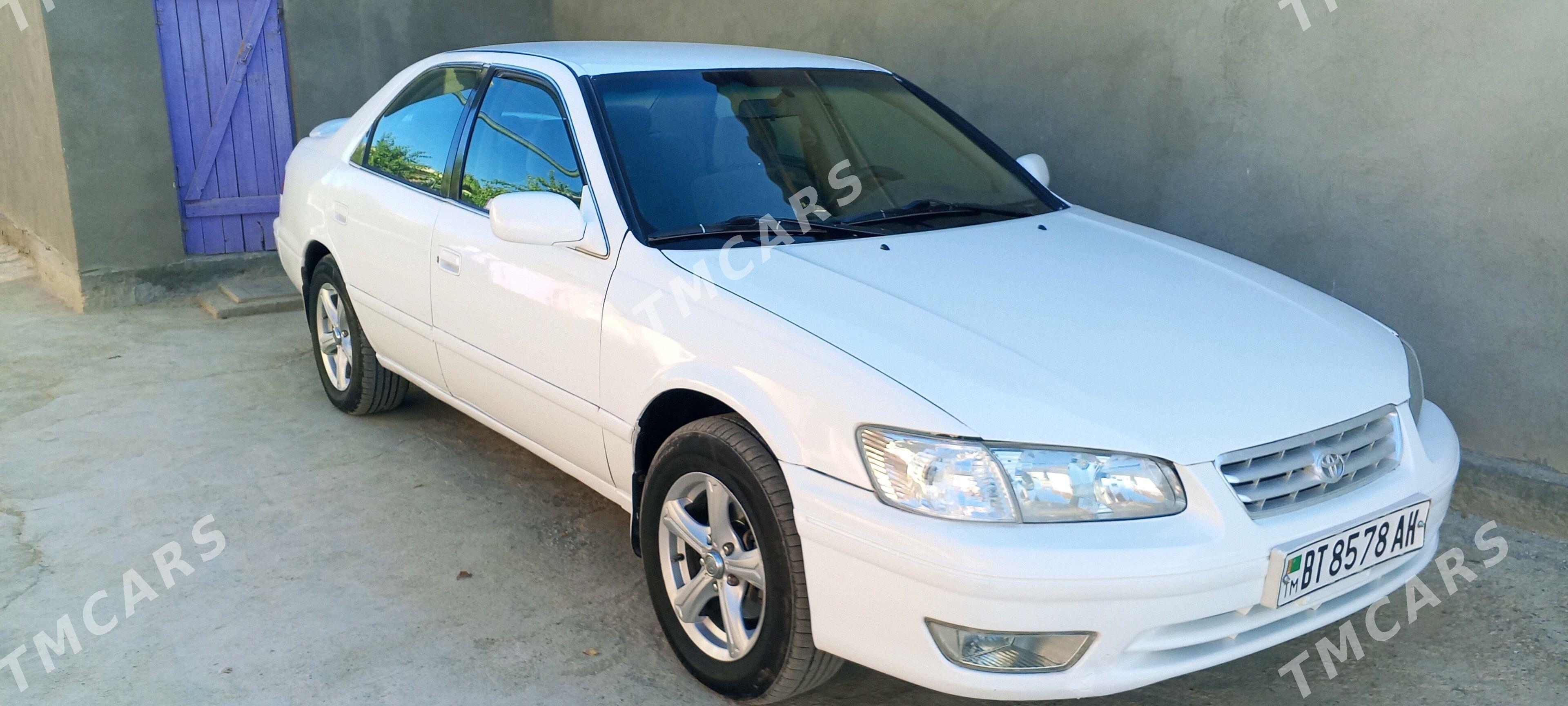 Toyota Camry 2001 - 105 000 TMT - Бабадайхан - img 4