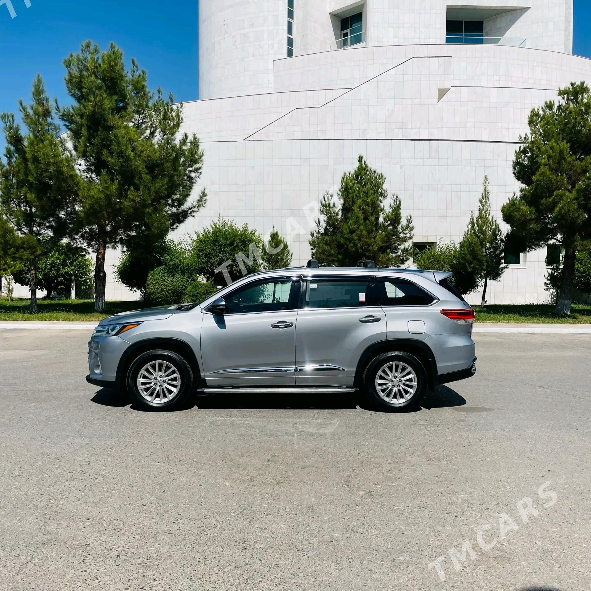 Toyota Highlander 2019 - 430 000 TMT - Туркменабат - img 10