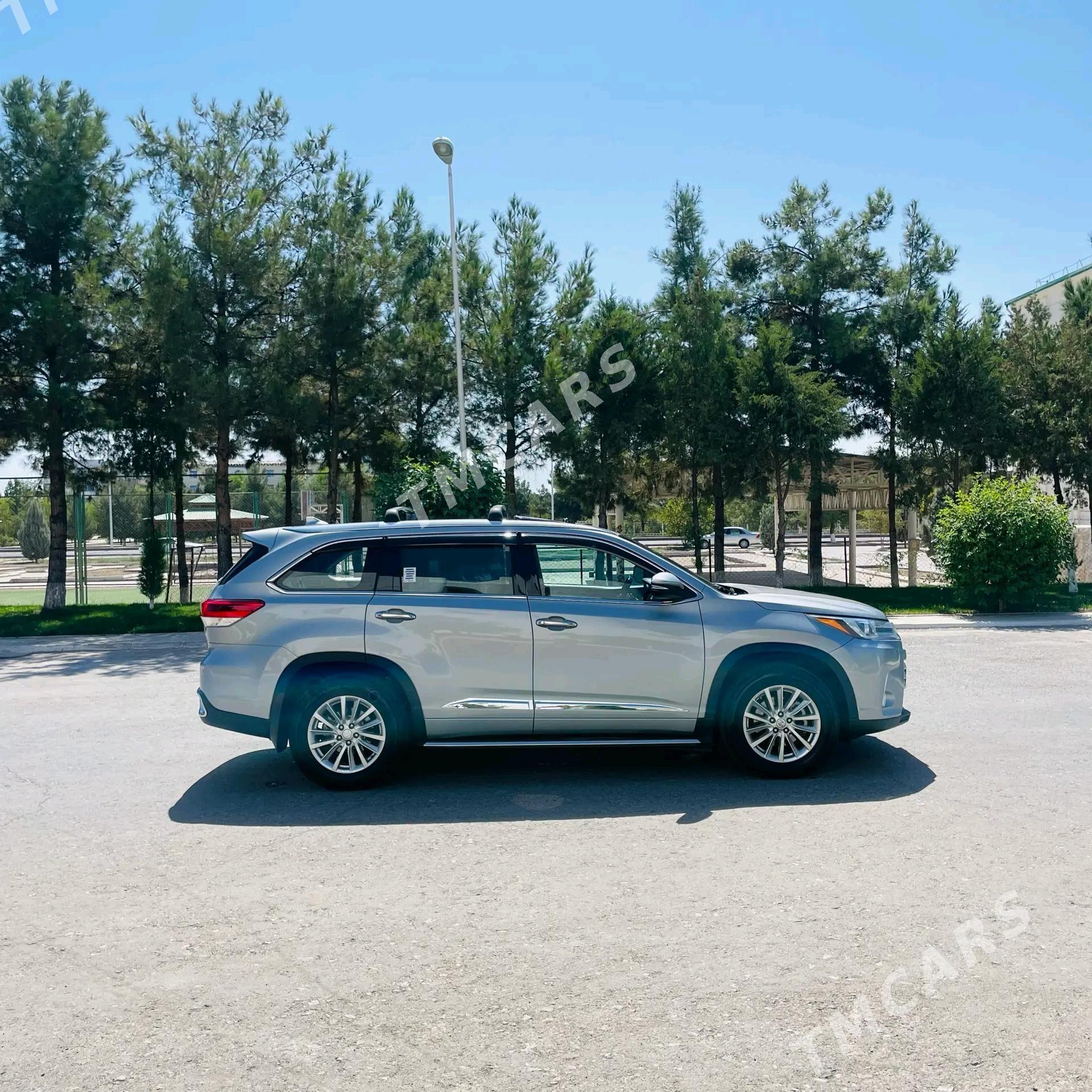 Toyota Highlander 2019 - 430 000 TMT - Туркменабат - img 4
