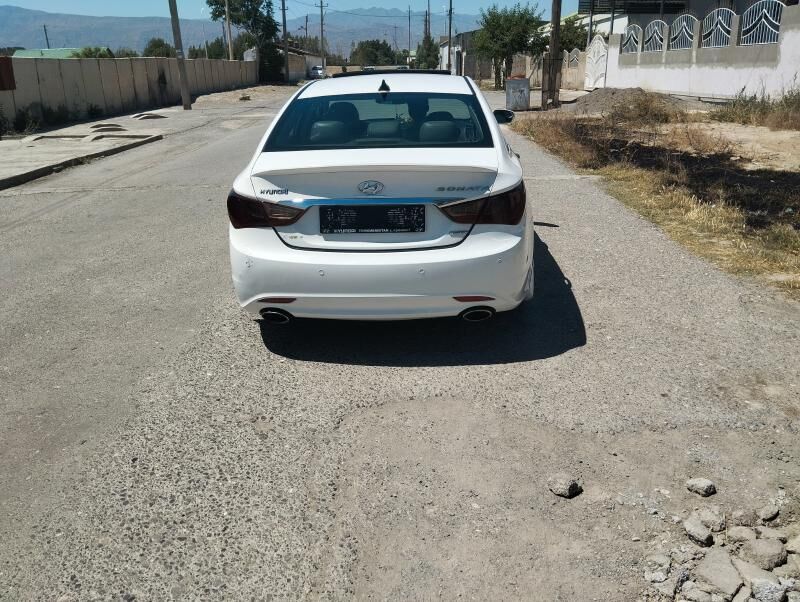 Hyundai Sonata 2010 - 130 000 TMT - Бахарден - img 7