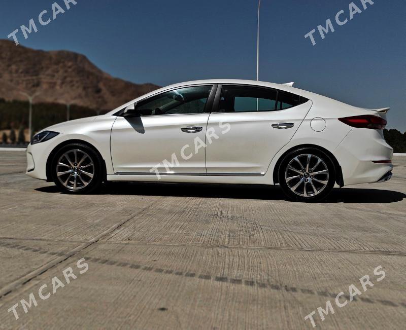 Hyundai Elantra 2017 - 177 000 TMT - Ýanbaş - img 9
