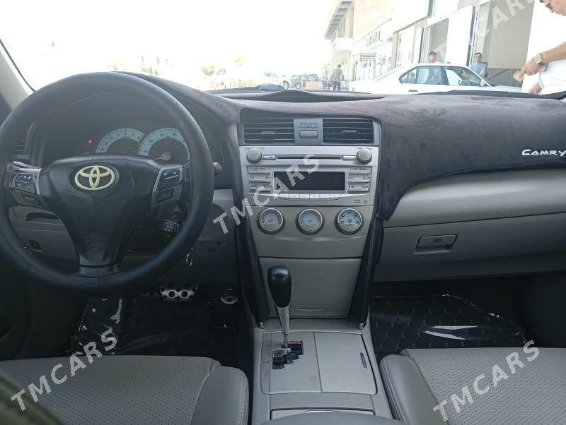 Toyota Camry 2011 - 195 000 TMT - Мары - img 3