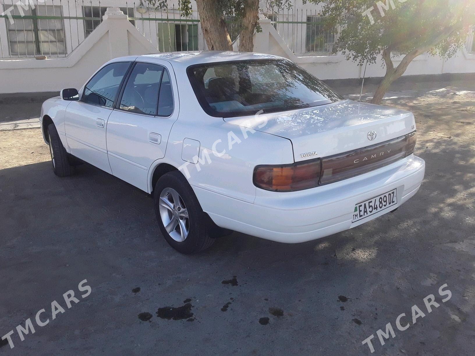 Toyota Camry 1993 - 90 000 TMT - Türkmenbaşy etr. - img 2
