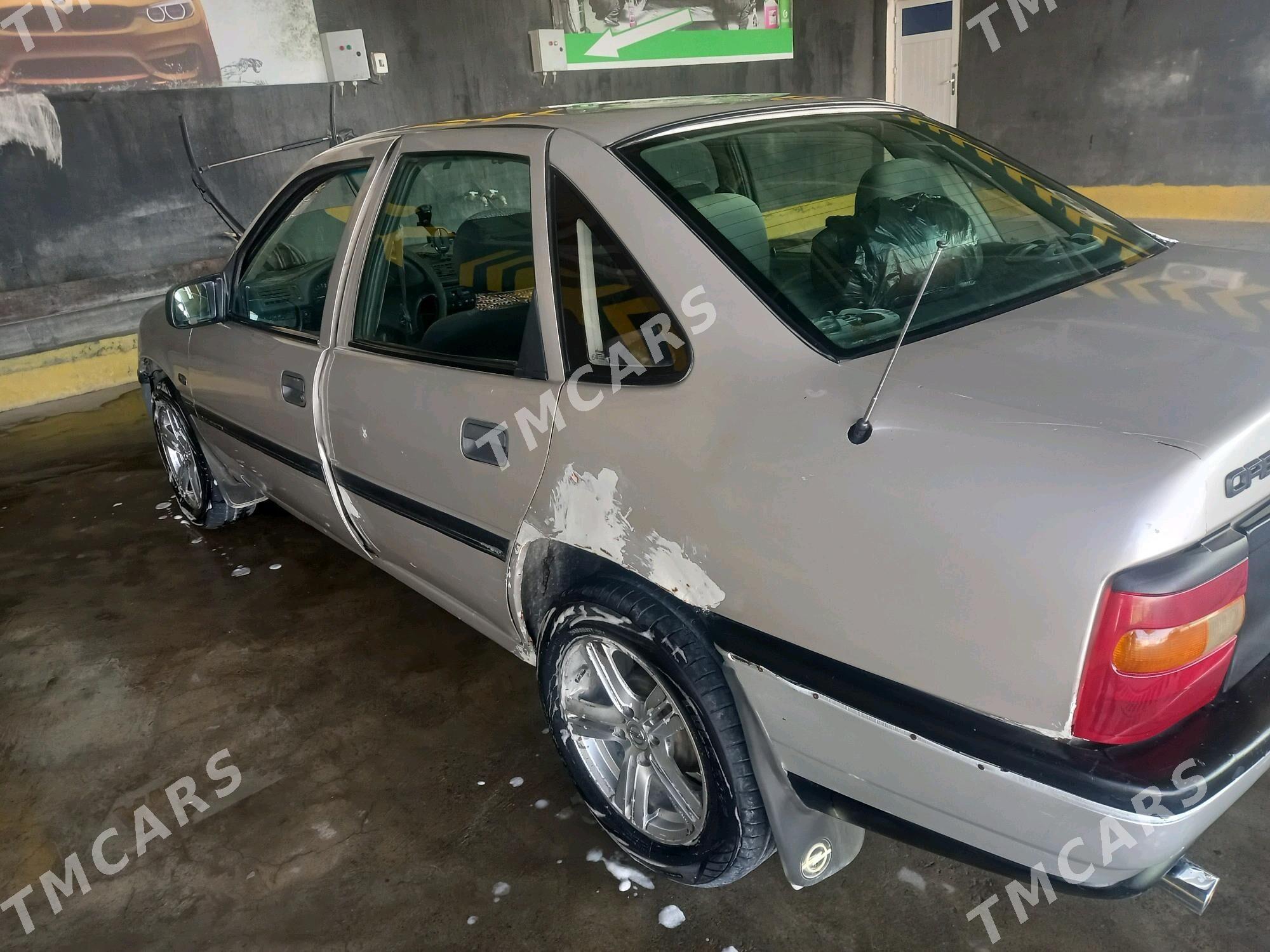 Opel Vectra 1992 - 30 000 TMT - Kaka - img 2