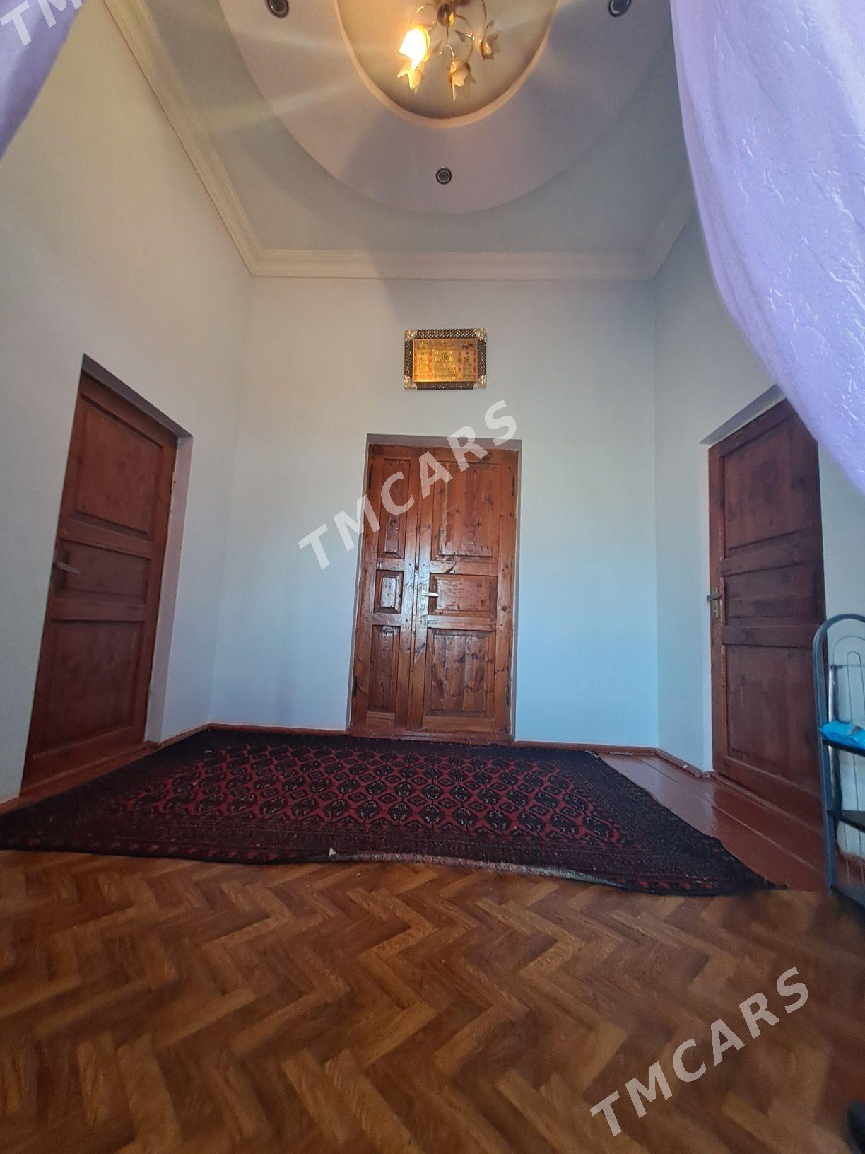 Hojalyk jaý - Gurbansoltan Eje - img 3
