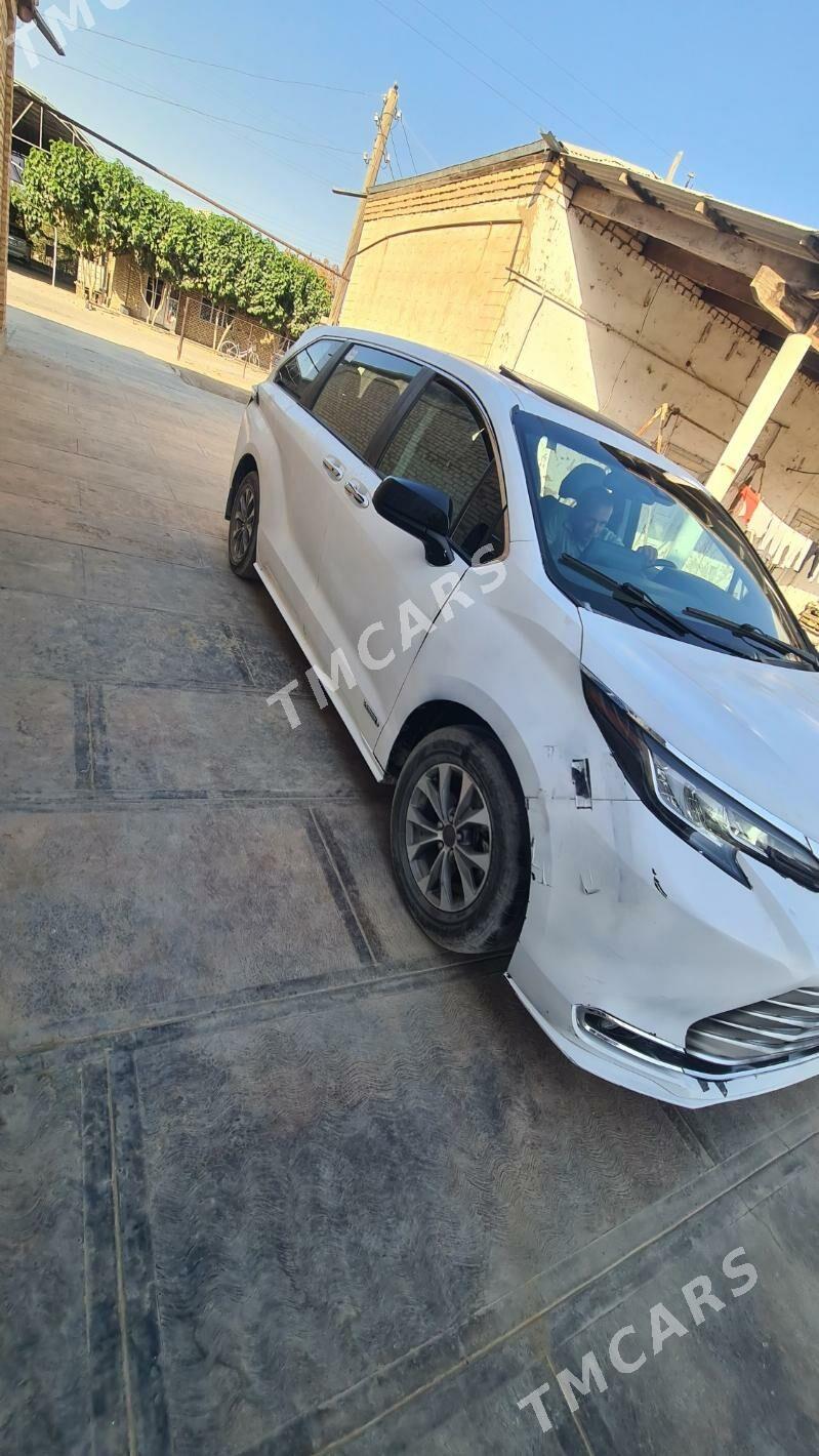 Toyota Sienna 2020 - 390 000 TMT - Мургап - img 7
