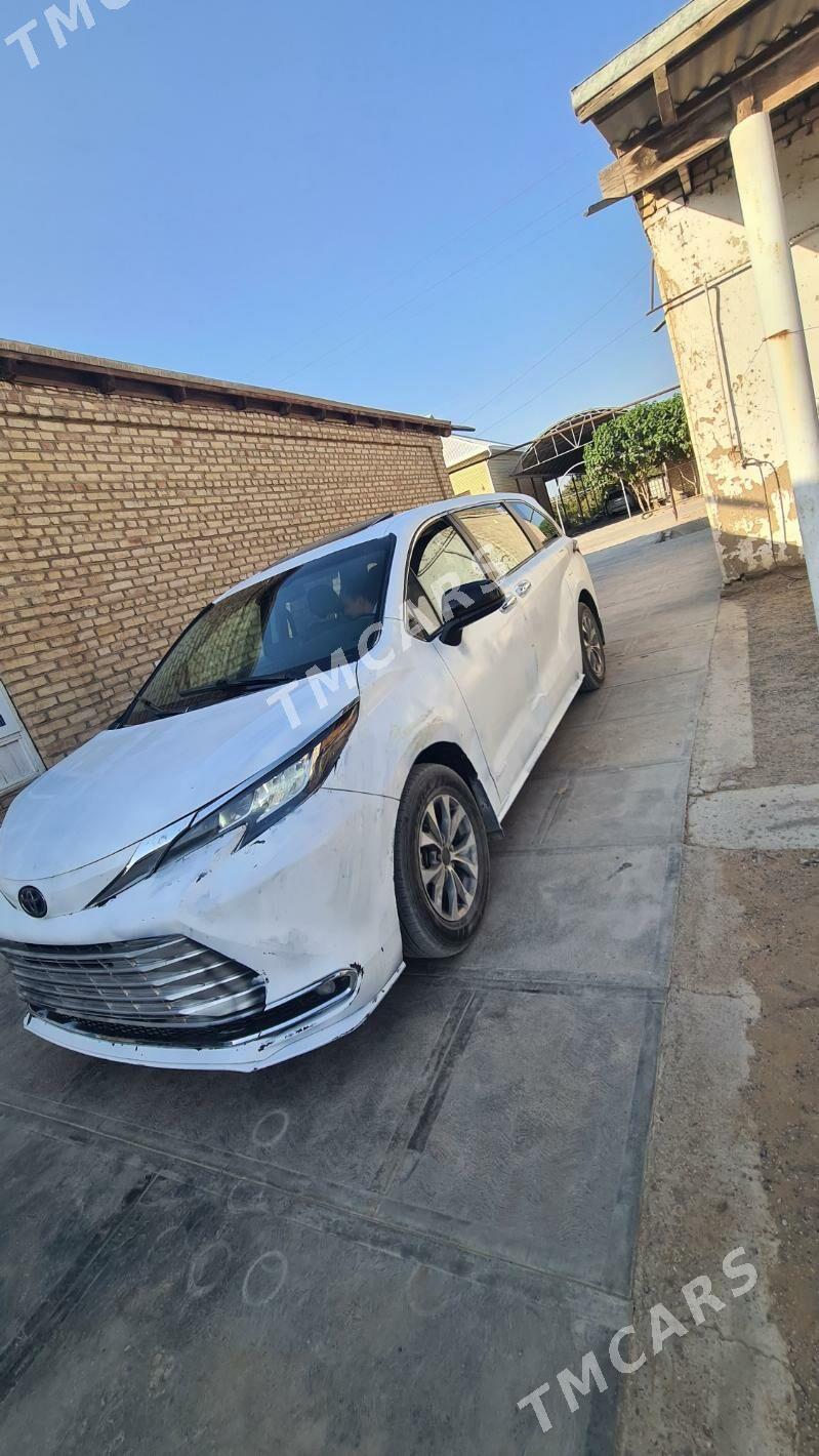 Toyota Sienna 2020 - 390 000 TMT - Мургап - img 6
