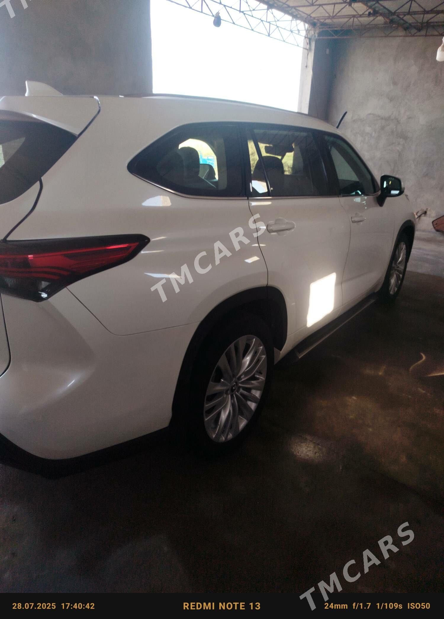 Toyota Highlander 2021 - 610 000 TMT - Tejen - img 5