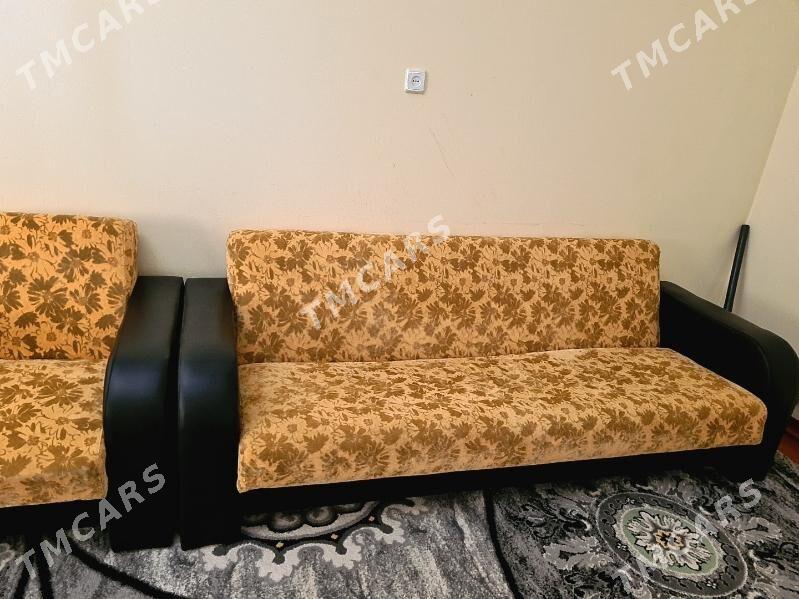 продается диван и 2 кресла - Kerki - img 4