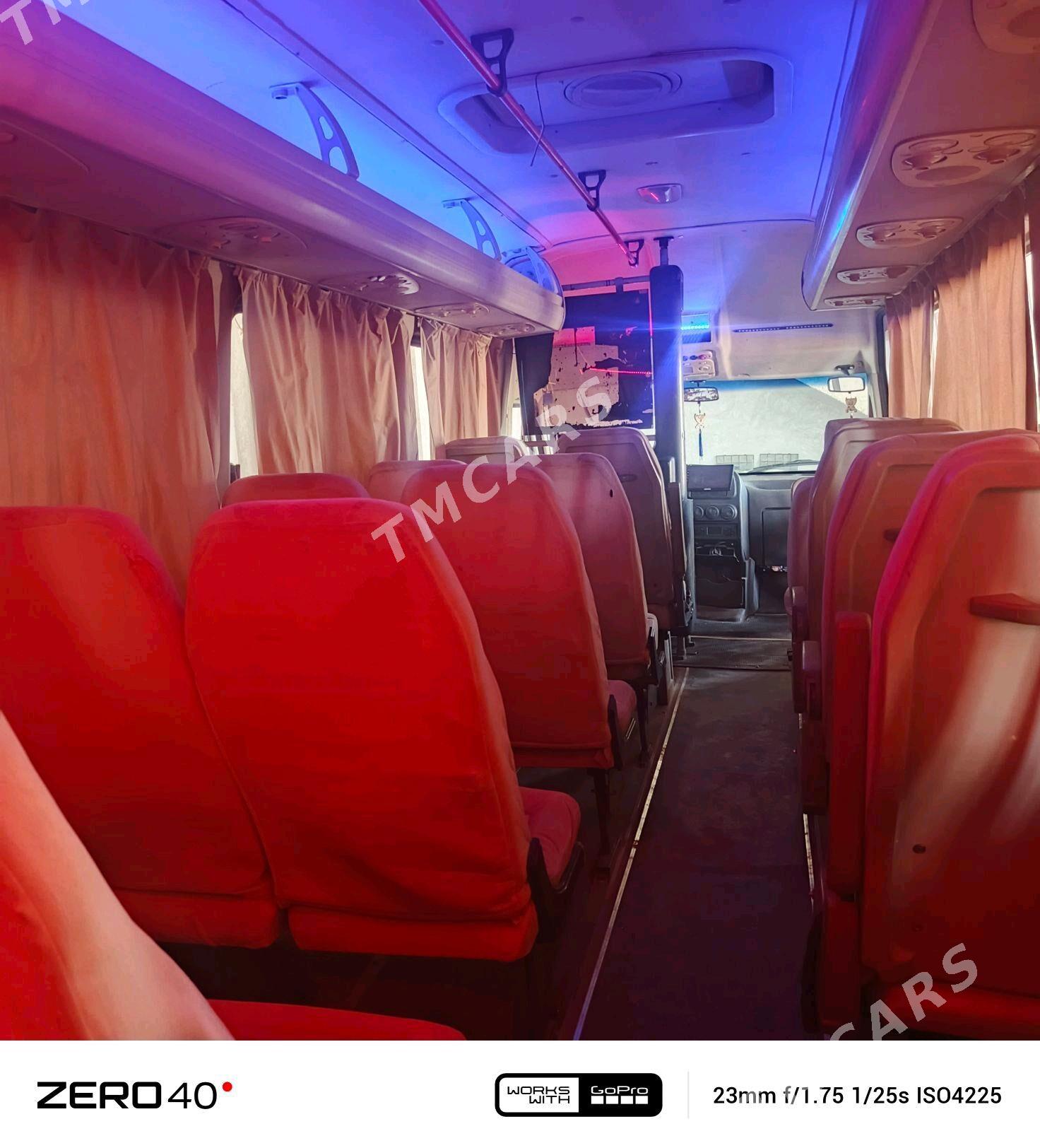 Mitsubishi Rosa 2006 - 250 000 TMT - Туркменабат - img 7