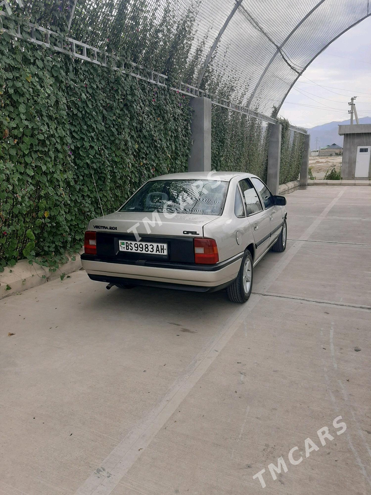 Opel Vectra 1990 - 36 000 TMT - Bäherden - img 2