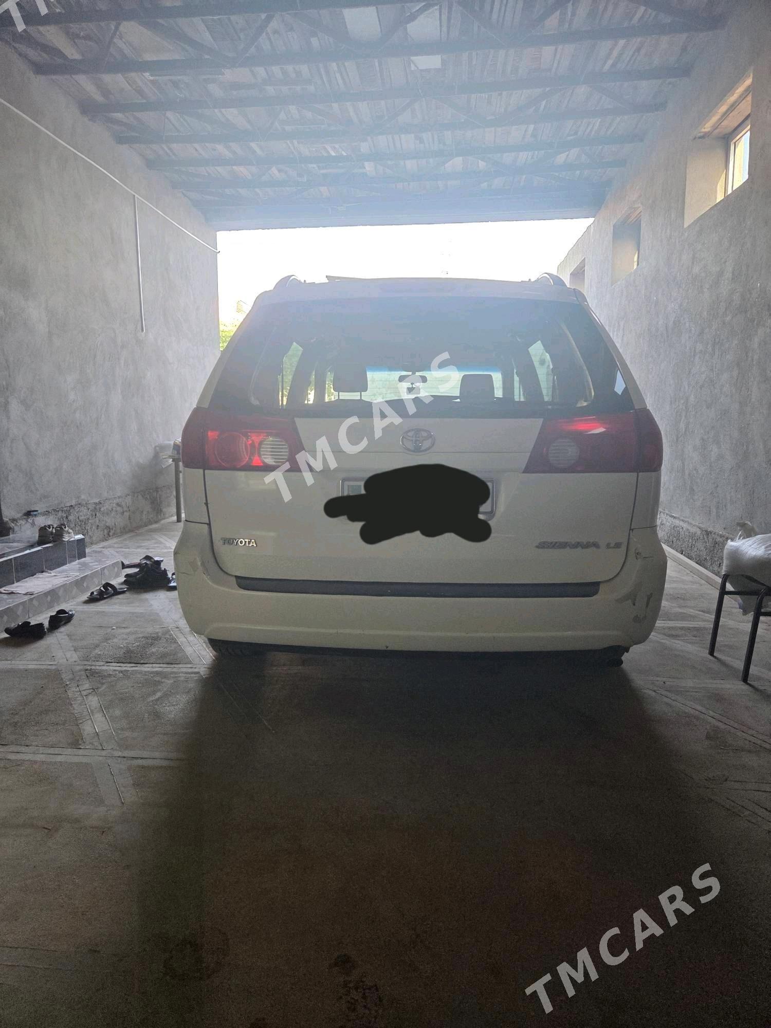 Toyota Sienna 2006 - 240 000 TMT - Туркменабат - img 8