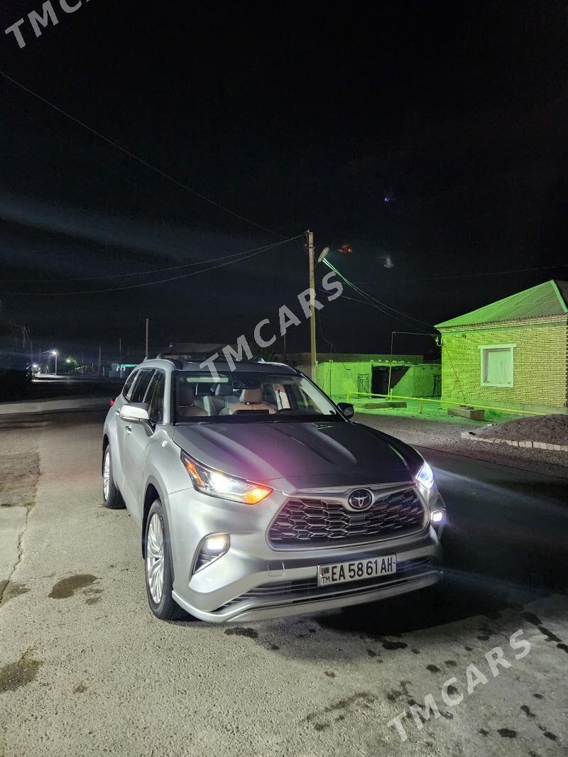Toyota Highlander 2022 - 620 000 TMT - Гёкдепе - img 5