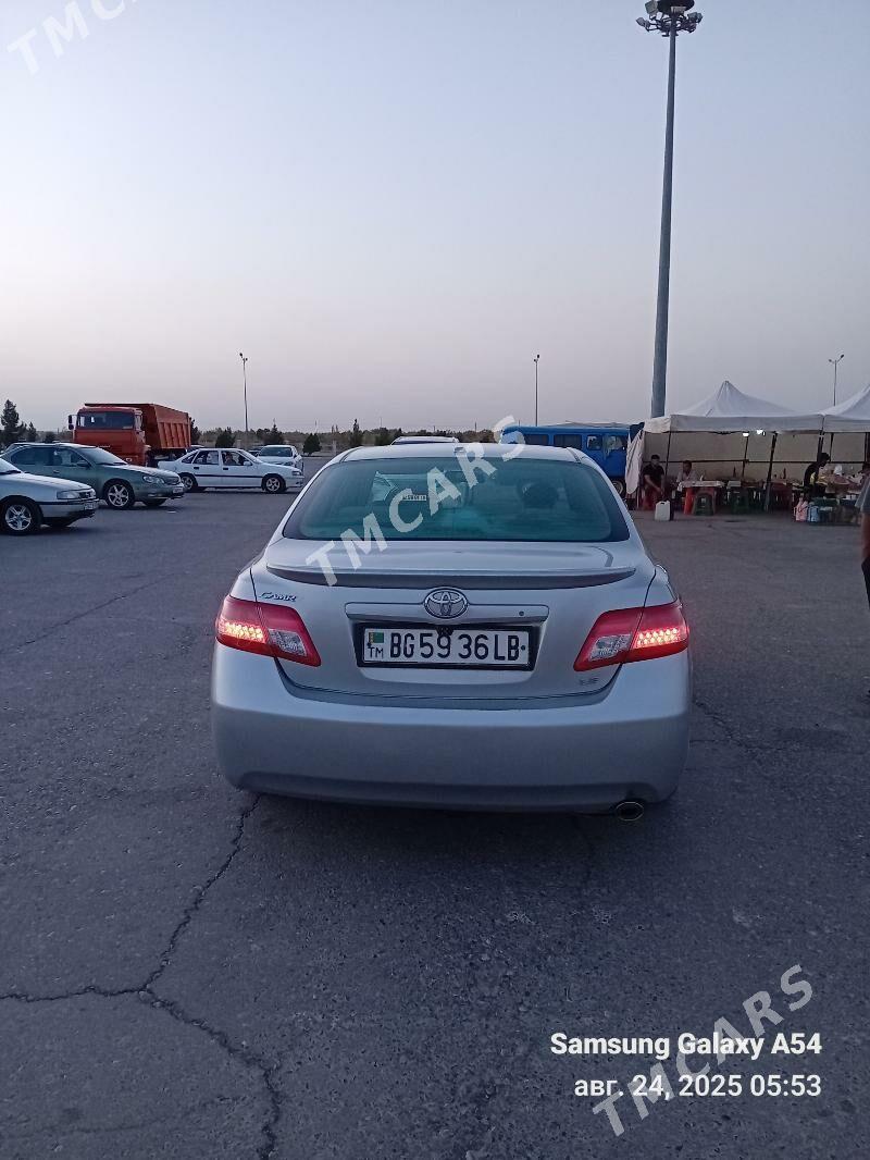 Toyota Camry 2011 - 170 000 TMT - Сакар - img 2
