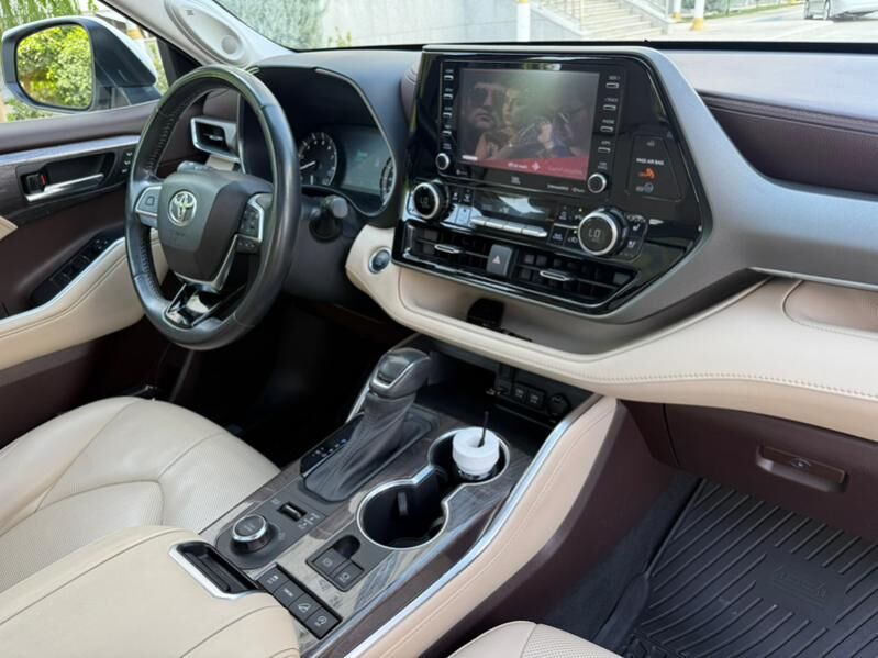 Toyota Highlander 2021 - 640 000 TMT - Ашхабад - img 2