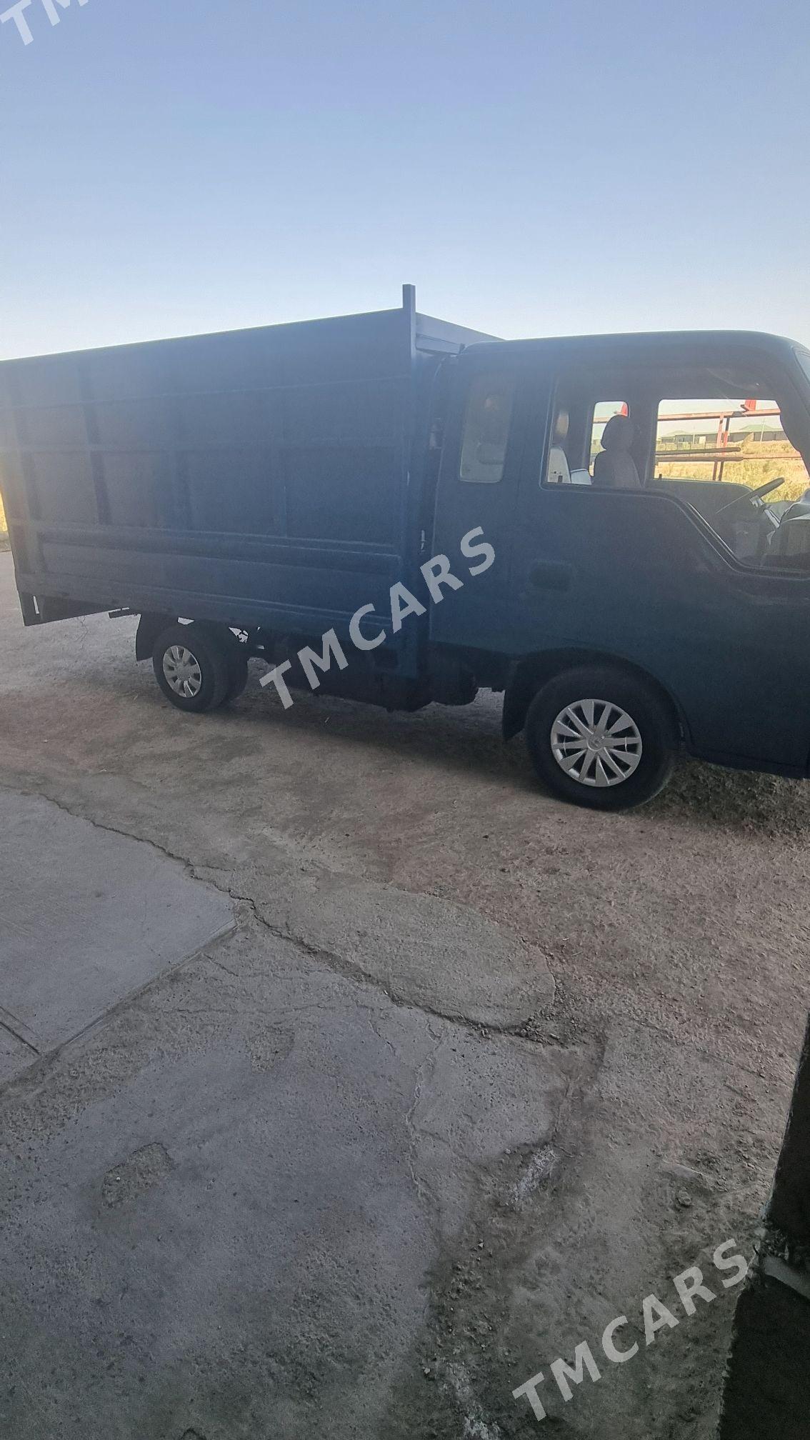 Kia Bongo 2003 - 90 000 TMT - Daşoguz - img 5
