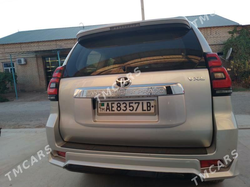 Toyota Land Cruiser Prado 2017 - 780 000 TMT - Дянев - img 6