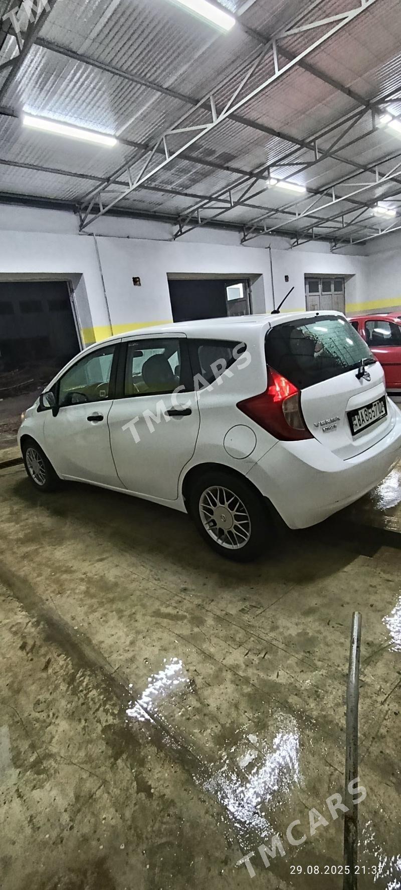 Nissan Versa Note 2013 - 115 000 TMT - Дашогуз - img 3