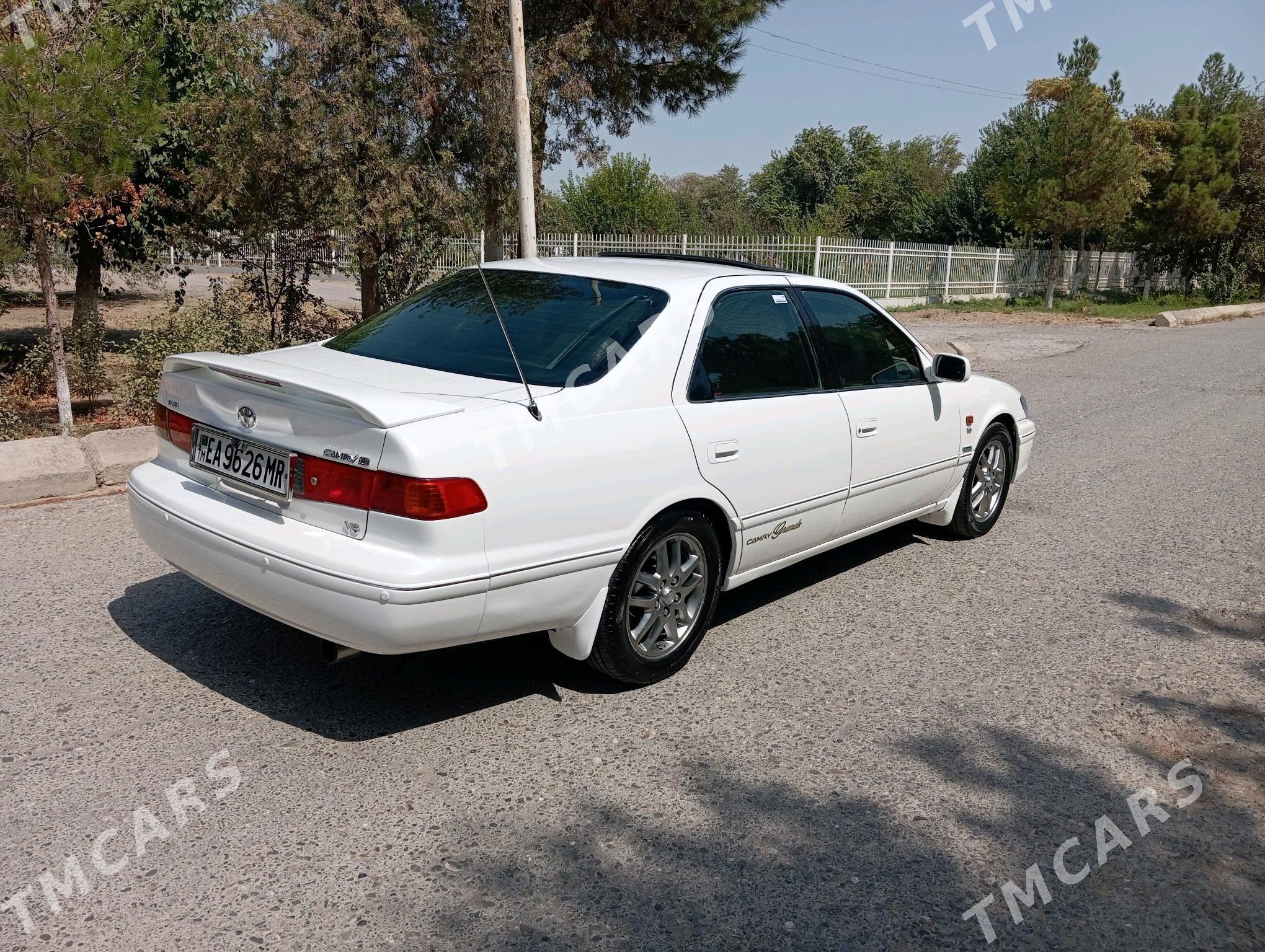 Toyota Camry 2001 - 177 000 TMT - Байрамали - img 6
