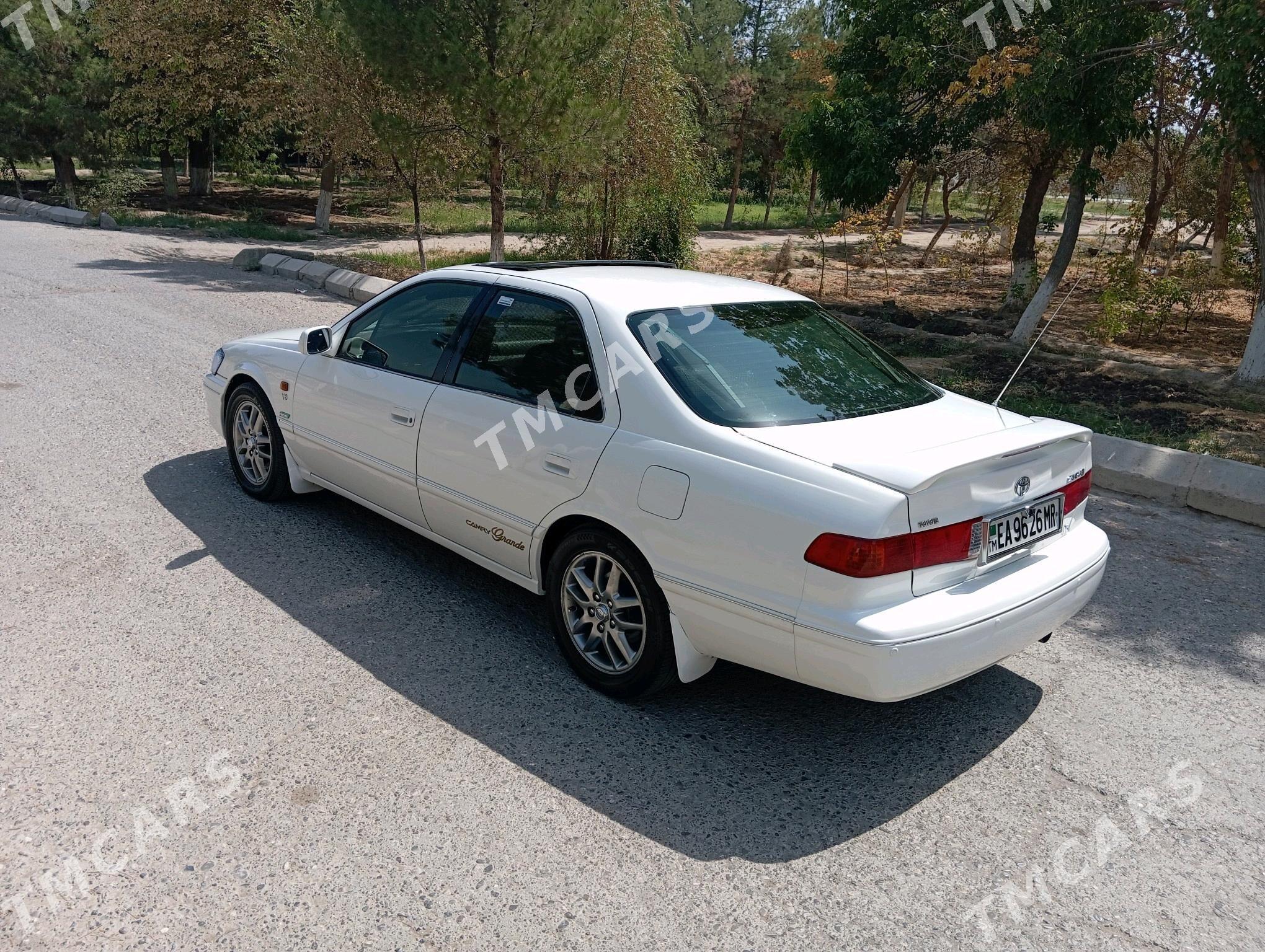 Toyota Camry 2001 - 177 000 TMT - Байрамали - img 7