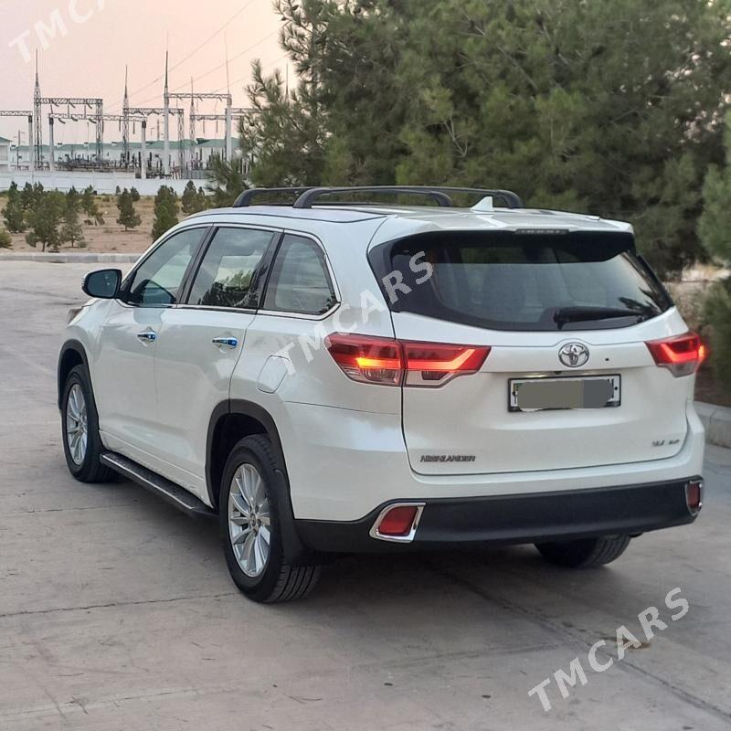 Toyota Highlander 2018 - 415 000 TMT - Balkanabat - img 2